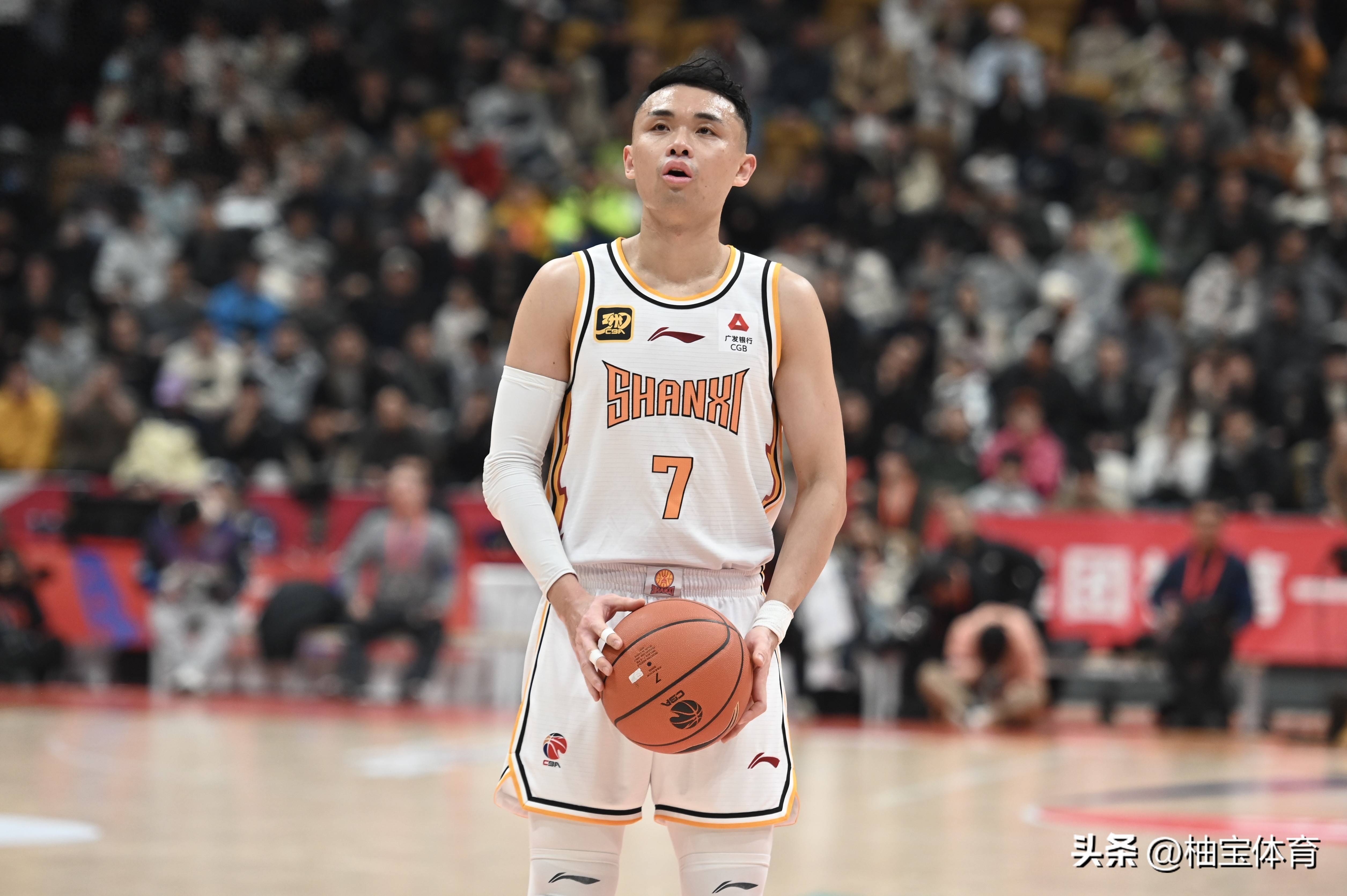 赛地聚焦——CBA季后赛清晨热度飙升；费城76人战术微调；气氛紧张；轮换策略成焦点的简单介绍